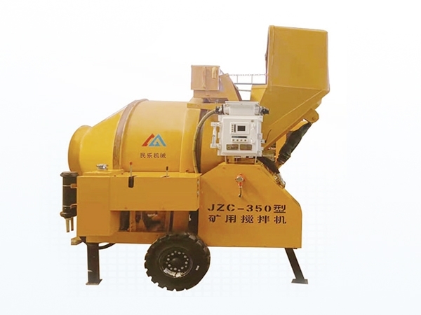 礦用濕噴臺(tái)車(chē)，礦用混凝土泵，礦用攪拌機(jī)發(fā)貨